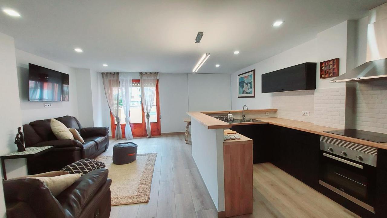 "Campello Beachside Duplex, Coastal Escape, Only 50 Meters From Sea" إل كامبيلو المظهر الخارجي الصورة