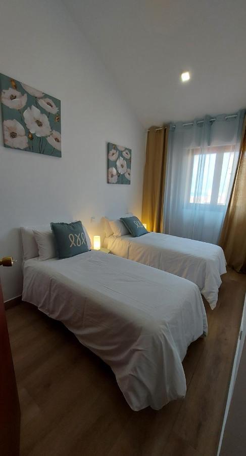 "Campello Beachside Duplex, Coastal Escape, Only 50 Meters From Sea" إل كامبيلو المظهر الخارجي الصورة