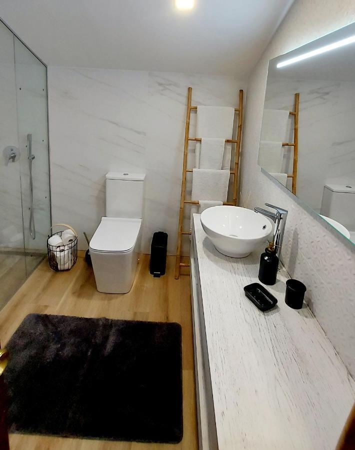 "Campello Beachside Duplex, Coastal Escape, Only 50 Meters From Sea" إل كامبيلو المظهر الخارجي الصورة