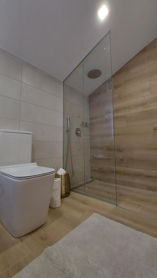 "Campello Beachside Duplex, Coastal Escape, Only 50 Meters From Sea" إل كامبيلو المظهر الخارجي الصورة